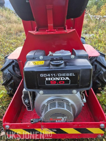 2000 Kingcat KC500 med skuffe - Honda GD411 dieselmotor - Tredjefunksjon - Traktor: slika 4 2000 Kingcat KC500 med skuffe - Honda GD411 dieselmotor - Tredjefunksjon - Traktor: slika 4