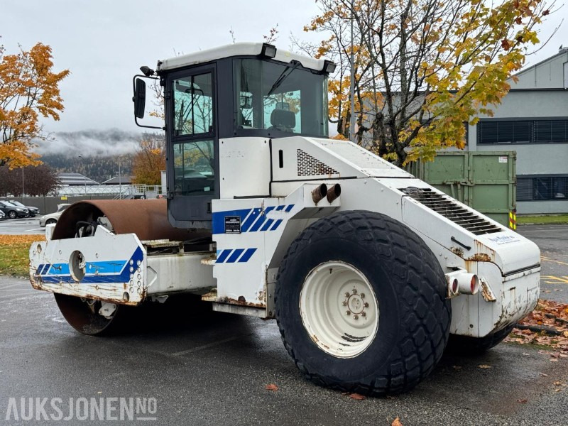 2001 AMMANN AC110-2T Vals / 2465 timer - Valjak: slika 3 2001 AMMANN AC110-2T Vals / 2465 timer - Valjak: slika 3