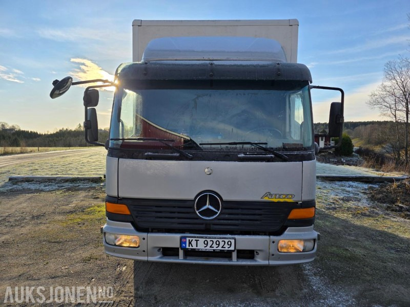 2001 Mercedes-Benz 817L/42 ATEGO SKAPBIL 36m³ MED LASTELEM - Kamion sa zatvorenim sandukom: slika 2 2001 Mercedes-Benz 817L/42 ATEGO SKAPBIL 36m³ MED LASTELEM - Kamion sa zatvorenim sandukom: slika 2