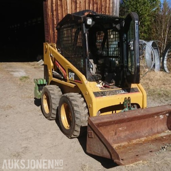 2002 Cat 216 kompaktlaster med motorvarmer - Mini utovarivač: slika 3 2002 Cat 216 kompaktlaster med motorvarmer - Mini utovarivač: slika 3