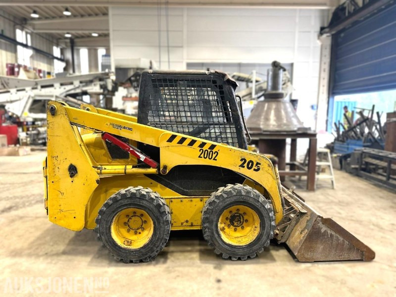 2002 Komatsu SK 81.5 kompaktlaster - Mini utovarivač: slika 2 2002 Komatsu SK 81.5 kompaktlaster - Mini utovarivač: slika 2