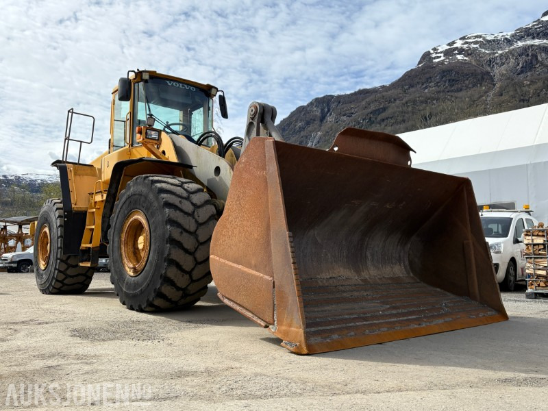 2002 Volvo L150E - 15 177 motortimer - leveres med ny sertifisering - Utovarivač točkaš: slika 2 2002 Volvo L150E - 15 177 motortimer - leveres med ny sertifisering - Utovarivač točkaš: slika 2