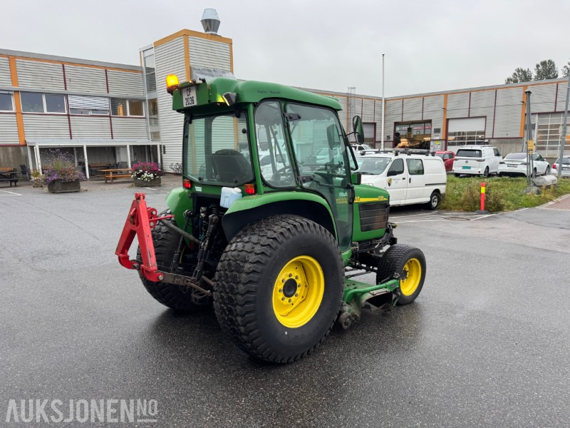 2004 John Deere 4710 - Traktor - Gressklipper - Kompakttraktor - Traktor: slika 5 2004 John Deere 4710 - Traktor - Gressklipper - Kompakttraktor - Traktor: slika 5
