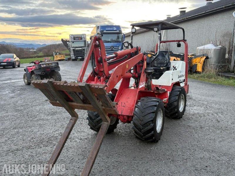 2004 Schäffer 3033S kompakt hjullaster med mye utstyr - Mini utovarivač: slika 1 2004 Schäffer 3033S kompakt hjullaster med mye utstyr - Mini utovarivač: slika 1