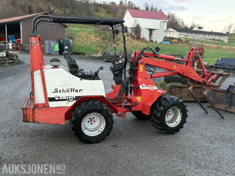 2004 Schäffer 3033S kompakt hjullaster med mye utstyr - Mini utovarivač: slika 5 2004 Schäffer 3033S kompakt hjullaster med mye utstyr - Mini utovarivač: slika 5