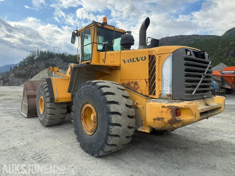 2005 Volvo L220E HJULLASTER - 15364 Timer - Utovarivač točkaš: slika 3 2005 Volvo L220E HJULLASTER - 15364 Timer - Utovarivač točkaš: slika 3