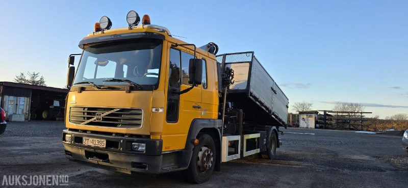 2006 Volvo FL250 Kranbil med tipp - 4X2 - Automat - HMF 683 K2 kran - Aluminiumskarmer - EU godkjent - Gått 206.755 km - Kamion sa dizalicom: slika 4 2006 Volvo FL250 Kranbil med tipp - 4X2 - Automat - HMF 683 K2 kran - Aluminiumskarmer - EU godkjent - Gått 206.755 km - Kamion sa dizalicom: slika 4