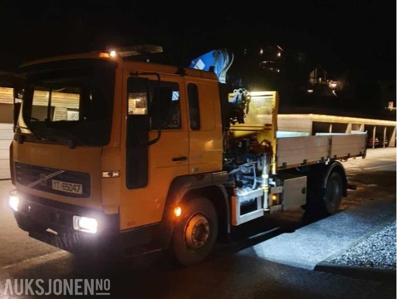 2006 Volvo FL6 med tipp og kran NYLIG EU OK TIL 22.10.2026 - Kamion sa dizalicom: slika 1 2006 Volvo FL6 med tipp og kran NYLIG EU OK TIL 22.10.2026 - Kamion sa dizalicom: slika 1