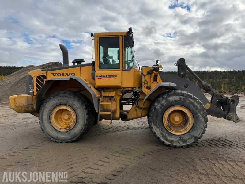 2006 Volvo L120E - Sentralsmøring - 14887 timer - Utovarivač točkaš: slika 4 2006 Volvo L120E - Sentralsmøring - 14887 timer - Utovarivač točkaš: slika 4