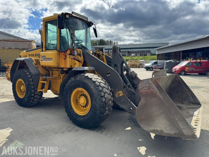 2006 Volvo L70E med skuffe - Utovarivač točkaš: slika 4 2006 Volvo L70E med skuffe - Utovarivač točkaš: slika 4