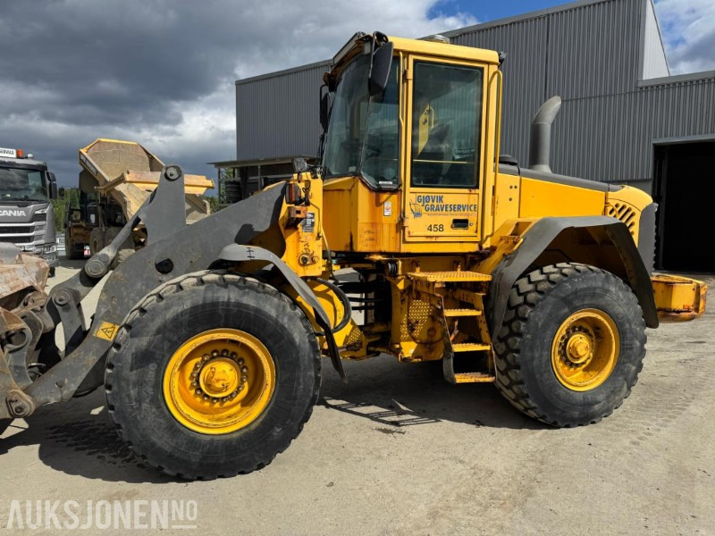 2006 Volvo L70E med skuffe - Utovarivač točkaš: slika 2 2006 Volvo L70E med skuffe - Utovarivač točkaš: slika 2
