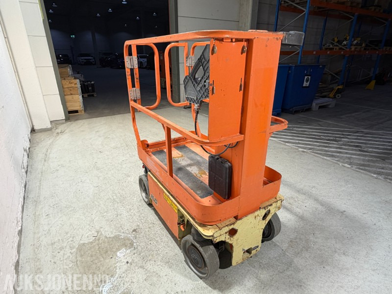 2007 JLG 1230ES Elektrisk mastelift med 5,6 m arbeidshøyde - Vazdušna platforma: slika 3 2007 JLG 1230ES Elektrisk mastelift med 5,6 m arbeidshøyde - Vazdušna platforma: slika 3