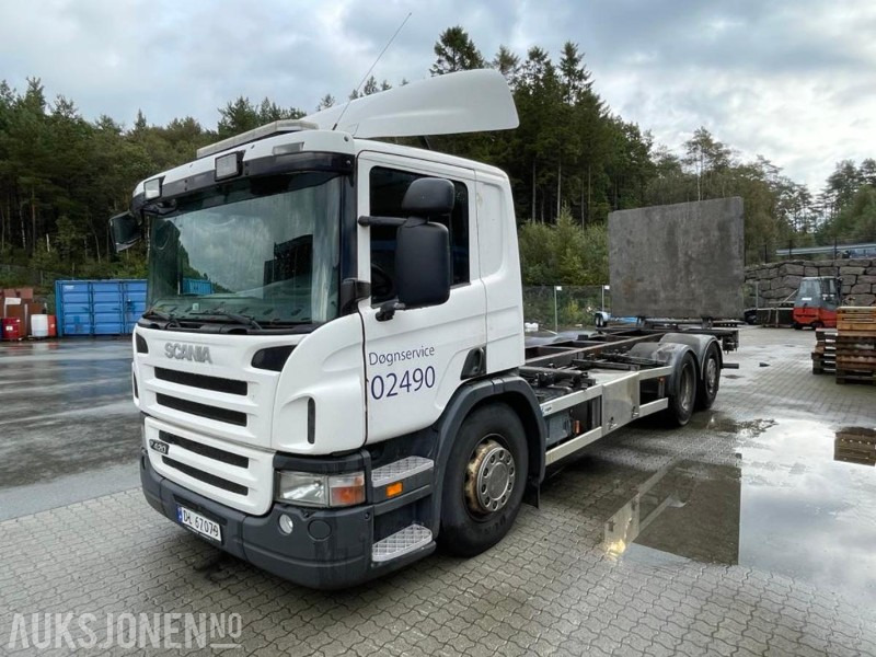 2007 Scania P 420 - Lastebil - Chassis med lift - 3 akslet - VBG uttak - 404570 km. - Kamion sa golom šasijom i zatvorenom kabinom: slika 3 2007 Scania P 420 - Lastebil - Chassis med lift - 3 akslet - VBG uttak - 404570 km. - Kamion sa golom šasijom i zatvorenom kabinom: slika 3