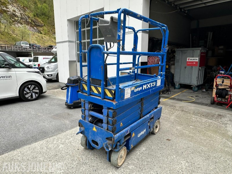 2007 UpRight MX19 Elektrisk Sakselift Repobjekt - Vazdušna platforma: slika 4 2007 UpRight MX19 Elektrisk Sakselift Repobjekt - Vazdušna platforma: slika 4