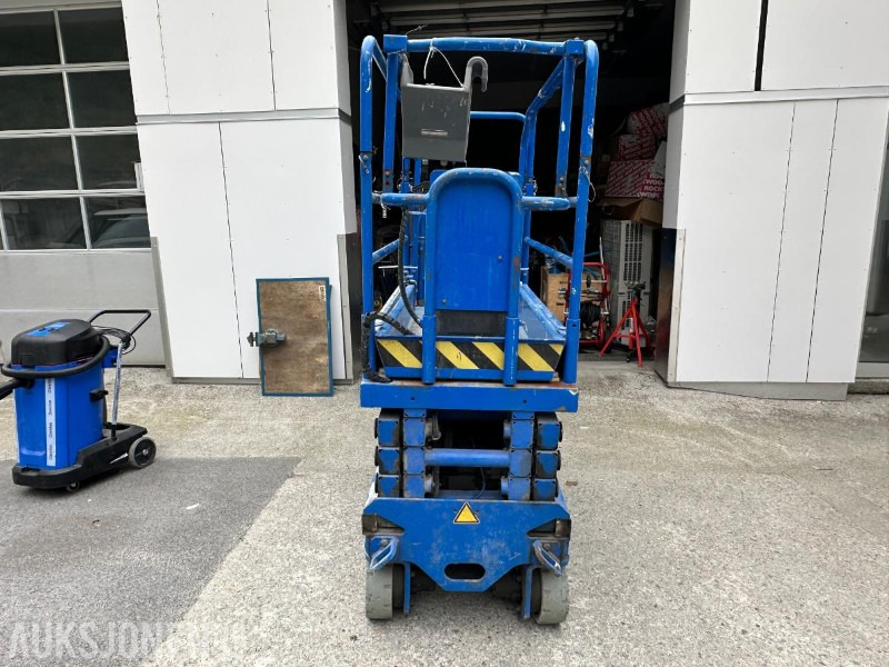 2007 UpRight MX19 Elektrisk Sakselift Repobjekt - Vazdušna platforma: slika 3 2007 UpRight MX19 Elektrisk Sakselift Repobjekt - Vazdušna platforma: slika 3