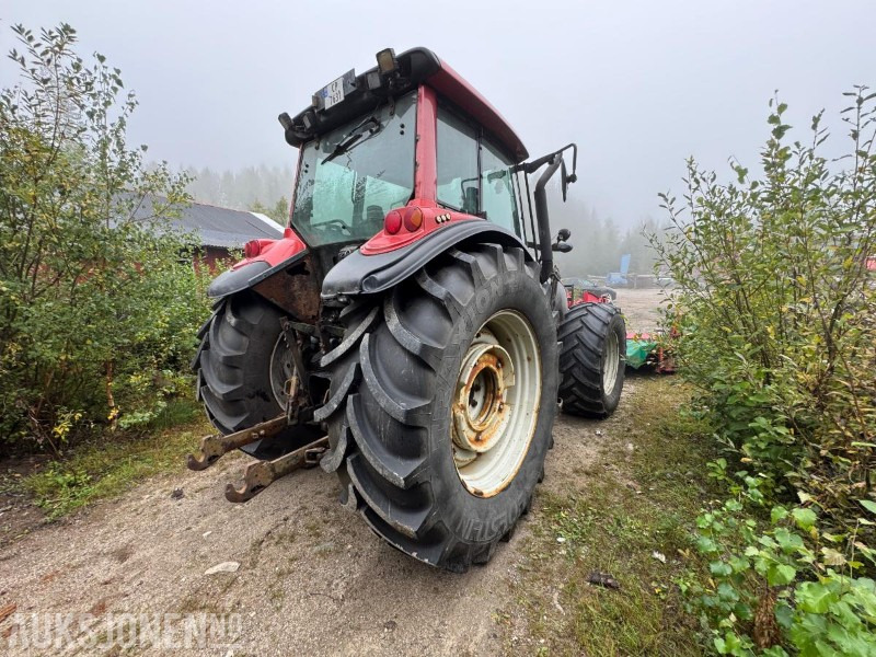 2007 Valtra T190 traktor med fronthydraulikk - Traktor: slika 5 2007 Valtra T190 traktor med fronthydraulikk - Traktor: slika 5