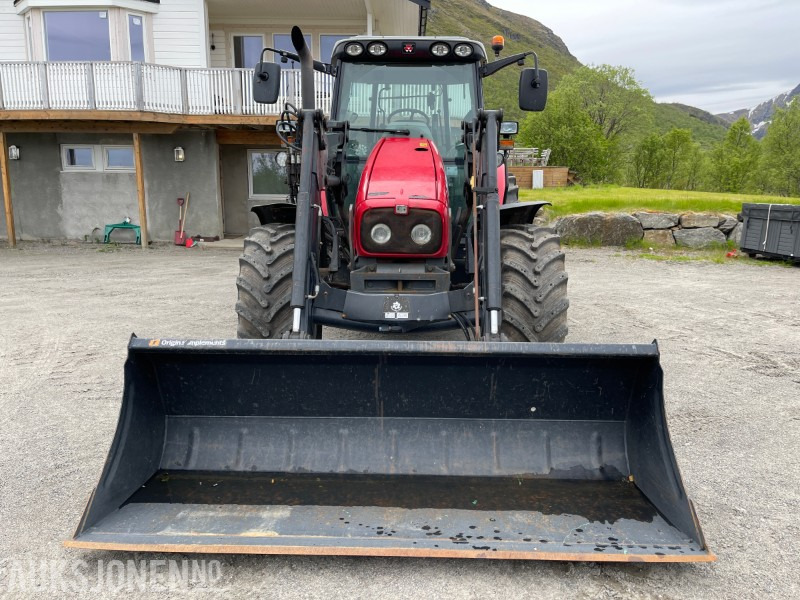 2009 Massey Ferguson MF 5435 Dyna-4 Med frontlaster og snøskuffe - Traktor: slika 3 2009 Massey Ferguson MF 5435 Dyna-4 Med frontlaster og snøskuffe - Traktor: slika 3