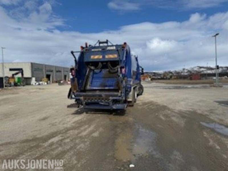 2009 Scania P400 6X2 Komprimatorbil - Kamion za smeće: slika 4 2009 Scania P400 6X2 Komprimatorbil - Kamion za smeće: slika 4