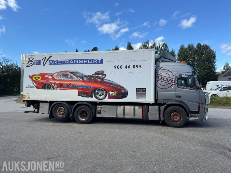 2009 Volvo FM440 - Skapbil - Lastebil med skap, full sideåpning, løftelem m/fjernkontroll - Kamion sa zatvorenim sandukom: slika 4 2009 Volvo FM440 - Skapbil - Lastebil med skap, full sideåpning, løftelem m/fjernkontroll - Kamion sa zatvorenim sandukom: slika 4