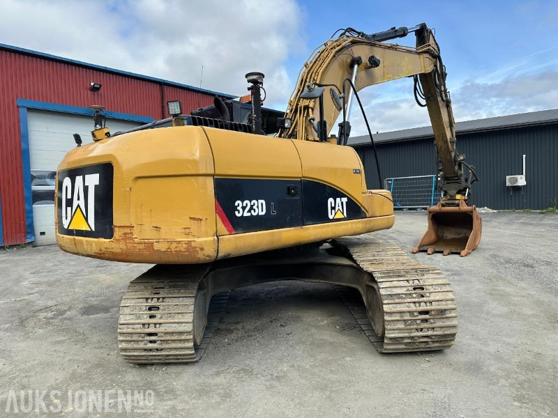 2010 CAT 323D GRAVEMASKIN - 14167 TIMER - Bager: slika 2 2010 CAT 323D GRAVEMASKIN - 14167 TIMER - Bager: slika 2