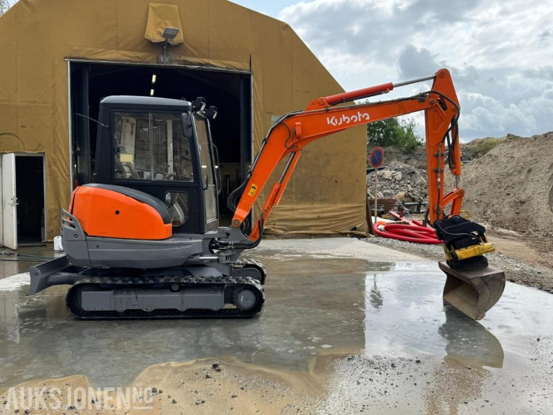 2010 Kubota KX101- 3t gravemaskin med Engcon tiltrotator, pusseskuffe og tannskuffe - Bager: slika 4 2010 Kubota KX101- 3t gravemaskin med Engcon tiltrotator, pusseskuffe og tannskuffe - Bager: slika 4