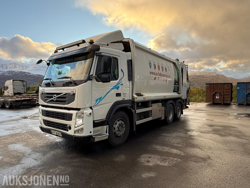 2011 Volvo FM330 6X2 Komprimatorbil 22M3 - Strøere - Baklaster - 353908KM - Kamion za smeće: slika 1 2011 Volvo FM330 6X2 Komprimatorbil 22M3 - Strøere - Baklaster - 353908KM - Kamion za smeće: slika 1