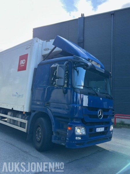 2012 Mercedes-Benz ACTROS skapbil/thermo med frys - Bilen har full service historikk - 573000 km. - Kamion sa zatvorenim sandukom: slika 3 2012 Mercedes-Benz ACTROS skapbil/thermo med frys - Bilen har full service historikk - 573000 km. - Kamion sa zatvorenim sandukom: slika 3