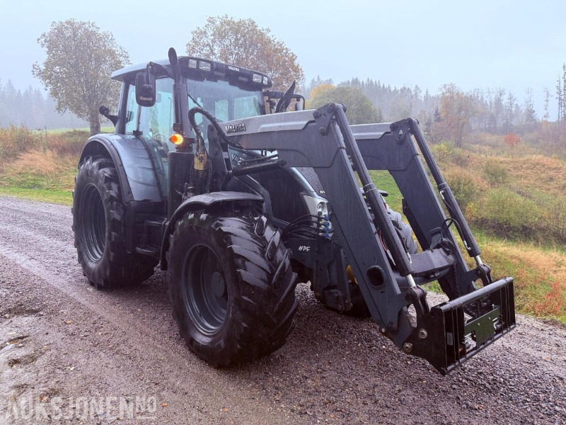 2013 Valtra N143 Direct med fronthydraulikk og kraftuttak(PTO) - Nylig EU godkjent - Traktor: slika 2 2013 Valtra N143 Direct med fronthydraulikk og kraftuttak(PTO) - Nylig EU godkjent - Traktor: slika 2