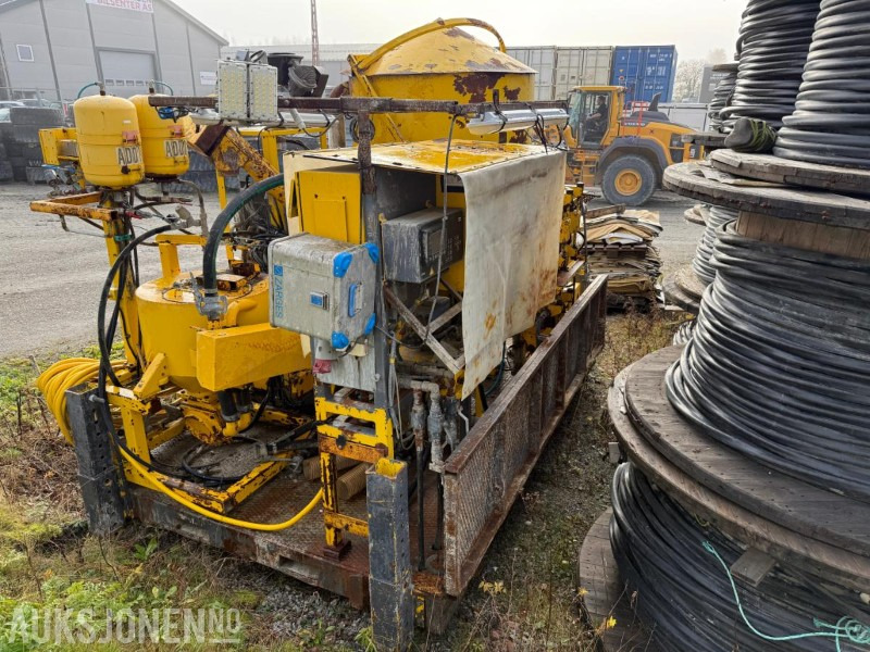 2014 Atlas Copco Unigrout Rig Smart M2 E45 / Injeksjonsplattform - Građevinska oprema: slika 4 2014 Atlas Copco Unigrout Rig Smart M2 E45 / Injeksjonsplattform - Građevinska oprema: slika 4
