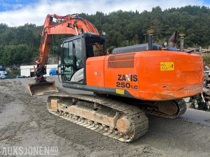 2014 Hitachi ZX250LC-5B Gravemaskin - 10741 Timer - Tiltrotator - Sentralsmøring - Bunkringspumpe - GPS - 2 Skuffer - Bager: slika 4 2014 Hitachi ZX250LC-5B Gravemaskin - 10741 Timer - Tiltrotator - Sentralsmøring - Bunkringspumpe - GPS - 2 Skuffer - Bager: slika 4