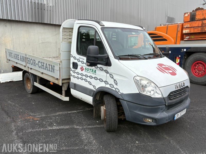 2014 Iveco Daily planbil - KUN 67 099 km! - Kamion sa tovarnim sandukom: slika 2 2014 Iveco Daily planbil - KUN 67 099 km! - Kamion sa tovarnim sandukom: slika 2