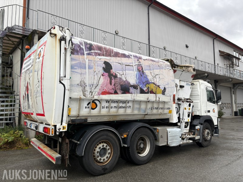 2014 Volvo FM420 EURO 6 sidelaster / komprimatorbil / renovasjonsbil - EU godkjent til 31.08.2026 - Kamion za smeće: slika 3 2014 Volvo FM420 EURO 6 sidelaster / komprimatorbil / renovasjonsbil - EU godkjent til 31.08.2026 - Kamion za smeće: slika 3
