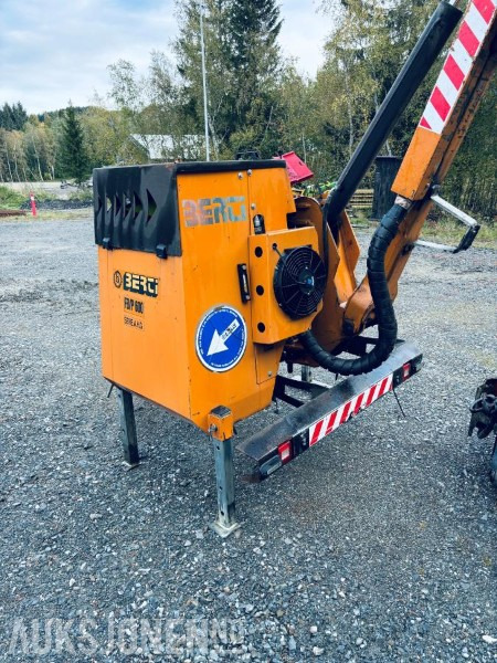 2015 Berti 600 FB600 A.H.G - Krattknuser/kantklipper - Traktor: slika 3 2015 Berti 600 FB600 A.H.G - Krattknuser/kantklipper - Traktor: slika 3
