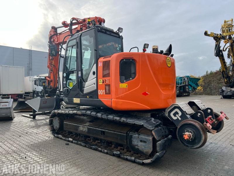 2015 Hitachi ZX135-US Rail maskin med henger, tilt, klype, 6 skuffer, klype - Bager: slika 3 2015 Hitachi ZX135-US Rail maskin med henger, tilt, klype, 6 skuffer, klype - Bager: slika 3