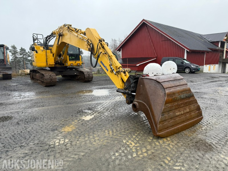2015 Komatsu PC228USLC-10 / Tiltrotator / Leica GPS / Sentralsmøring / S70 - Bager: slika 3 2015 Komatsu PC228USLC-10 / Tiltrotator / Leica GPS / Sentralsmøring / S70 - Bager: slika 3