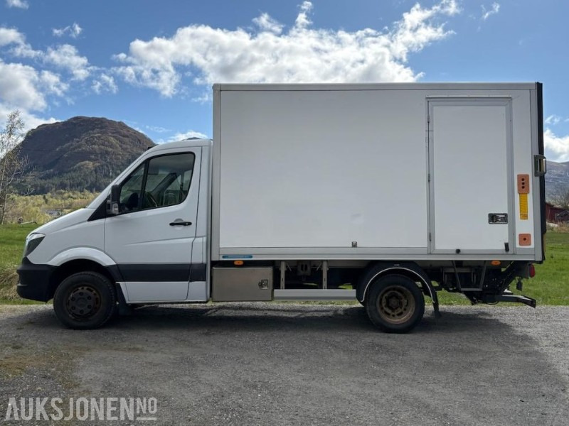 2015 Mercedes-Benz Sprinter ADR-godkjent Løftelem Hengerfeste - Kamion sa zatvorenim sandukom: slika 4 2015 Mercedes-Benz Sprinter ADR-godkjent Løftelem Hengerfeste - Kamion sa zatvorenim sandukom: slika 4