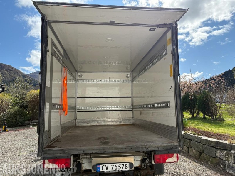 2015 Mercedes-Benz Sprinter ADR-godkjent Løftelem Hengerfeste - Kamion sa zatvorenim sandukom: slika 5 2015 Mercedes-Benz Sprinter ADR-godkjent Løftelem Hengerfeste - Kamion sa zatvorenim sandukom: slika 5