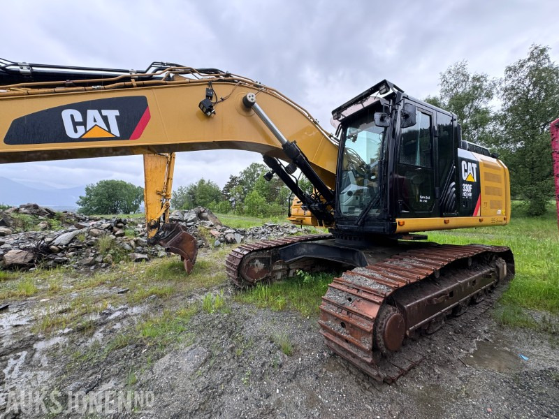 2016 Cat 330FL GRAVEMASKIN, GPS, TILTROTATOR, 2 SKUFFER +++ - Bager: slika 2 2016 Cat 330FL GRAVEMASKIN, GPS, TILTROTATOR, 2 SKUFFER +++ - Bager: slika 2