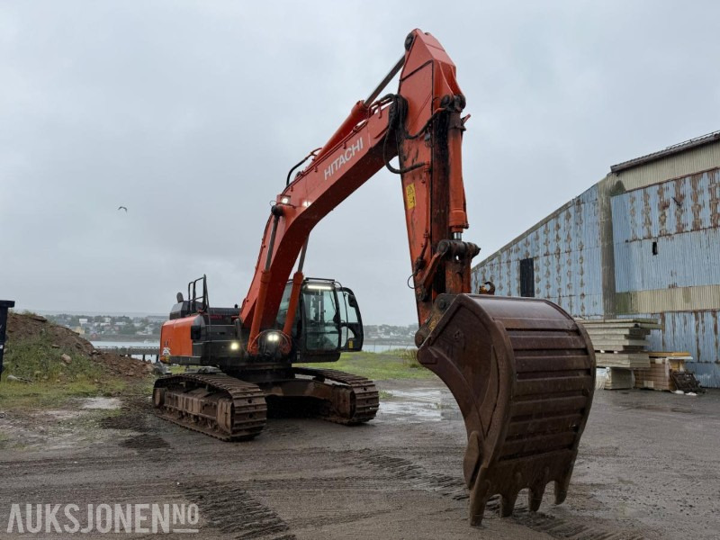 2016 Hitachi ZX350 - GPS - Pusseskuffe - Ripper - Tannskuffe - Bager: slika 2 2016 Hitachi ZX350 - GPS - Pusseskuffe - Ripper - Tannskuffe - Bager: slika 2