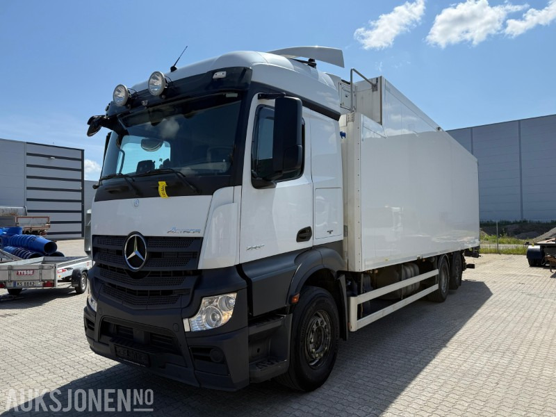 2016 Mercedes-Benz Actros 2553, 530hk, skapbil med kjøling, baklem, automat, - Kamion sa zatvorenim sandukom: slika 1 2016 Mercedes-Benz Actros 2553, 530hk, skapbil med kjøling, baklem, automat, - Kamion sa zatvorenim sandukom: slika 1