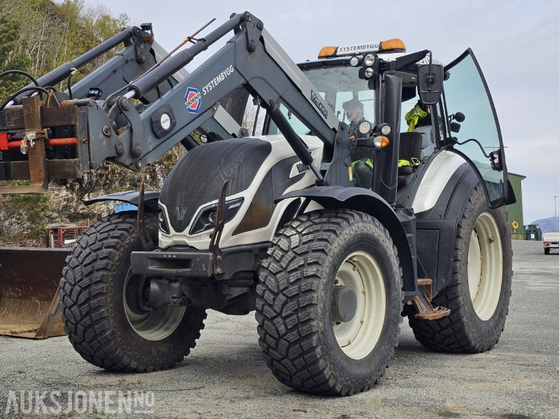 2016 Valtra T144D - Direct - Laster - Luft - 50 km/t - 3 -Medfølger skuffe - Traktor: slika 1 2016 Valtra T144D - Direct - Laster - Luft - 50 km/t - 3 -Medfølger skuffe - Traktor: slika 1