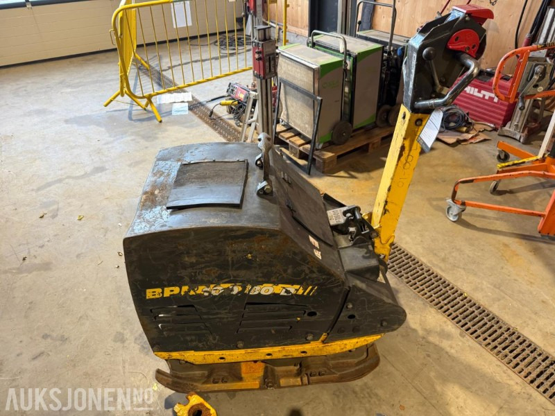 2017 Bomag BPR 100/80D vibroplate - 710kg. - Valjak: slika 4 2017 Bomag BPR 100/80D vibroplate - 710kg. - Valjak: slika 4
