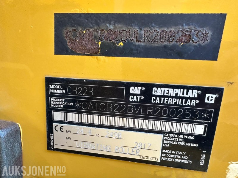 2017 CAT CB22B VIBRO VALS - 1678 Timer - Valjak: slika 4 2017 CAT CB22B VIBRO VALS - 1678 Timer - Valjak: slika 4
