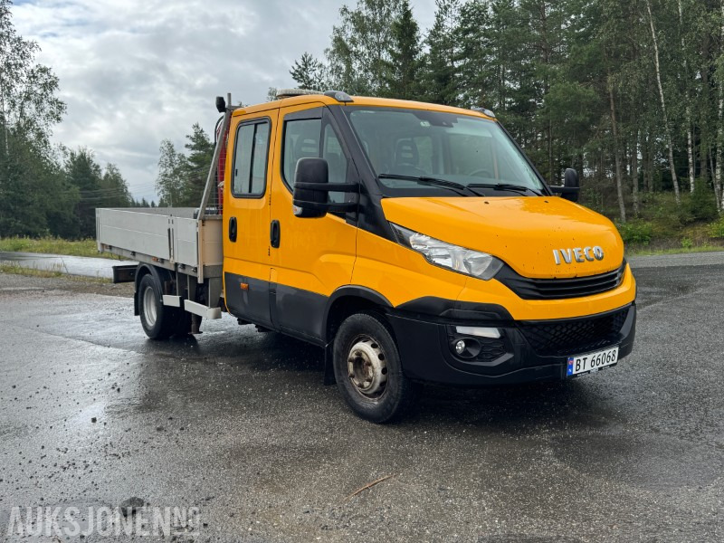 2017 Iveco Daily dobbelkabin m/kran, Webasto, innredning, inverter og vinterhjul - Kamion sa tovarnim sandukom: slika 3 2017 Iveco Daily dobbelkabin m/kran, Webasto, innredning, inverter og vinterhjul - Kamion sa tovarnim sandukom: slika 3