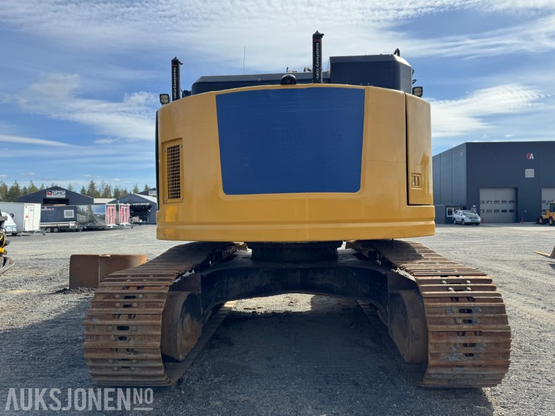 2018 Cat 335 FLCR GRAVEMASKIN, TILTROTATOR, 2 SKUFFER, SENTRALSMØRING, DIESEVARMER, GPS, HAMMERGLASS - Bager: slika 5 2018 Cat 335 FLCR GRAVEMASKIN, TILTROTATOR, 2 SKUFFER, SENTRALSMØRING, DIESEVARMER, GPS, HAMMERGLASS - Bager: slika 5