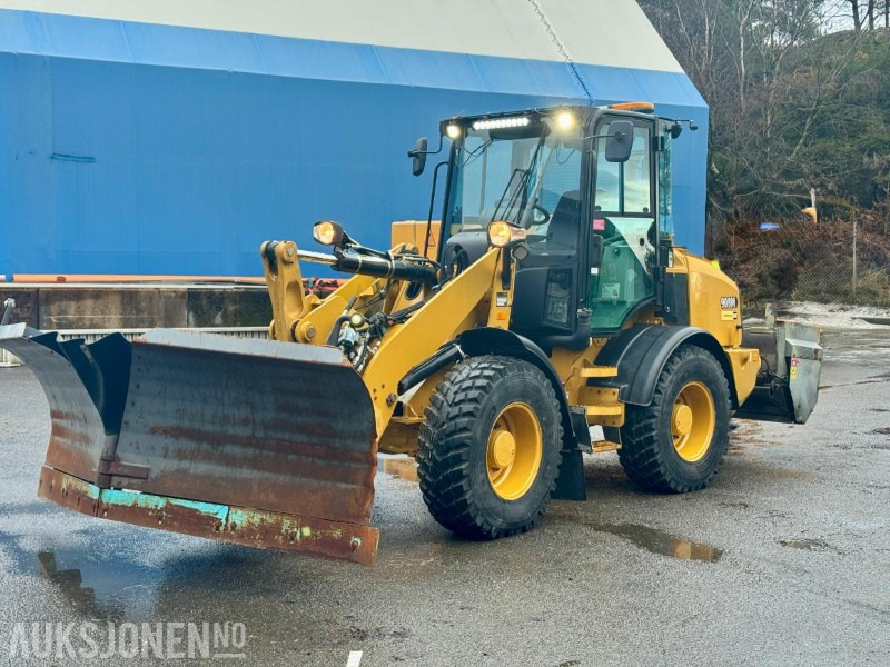 2018 Cat 908 M - Hjullaster - Vinterrigget - Timer: 1547 - Utovarivač točkaš: slika 1 2018 Cat 908 M - Hjullaster - Vinterrigget - Timer: 1547 - Utovarivač točkaš: slika 1