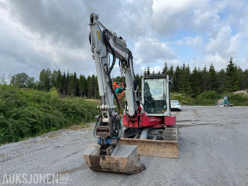 2018 Takeuchi TB280FR – 8,5-tonns gravemaskin med Side-to-Side Boom, tilt, sentralsmøring og 2 skuffer - Bager: slika 3 2018 Takeuchi TB280FR – 8,5-tonns gravemaskin med Side-to-Side Boom, tilt, sentralsmøring og 2 skuffer - Bager: slika 3