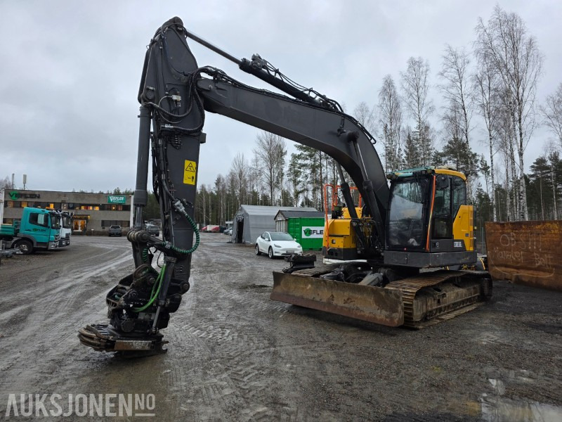 2018 Volvo ECR235EL 27 T gravemaskin rototilt med grip 7876 Timer - Bager: slika 1 2018 Volvo ECR235EL 27 T gravemaskin rototilt med grip 7876 Timer - Bager: slika 1