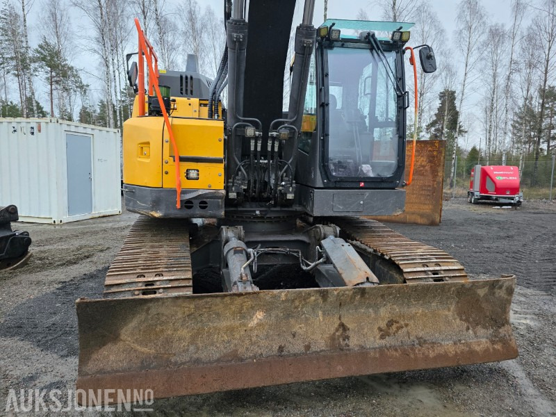 2018 Volvo ECR235EL 27 T gravemaskin rototilt med grip 7876 Timer - Bager: slika 3 2018 Volvo ECR235EL 27 T gravemaskin rototilt med grip 7876 Timer - Bager: slika 3