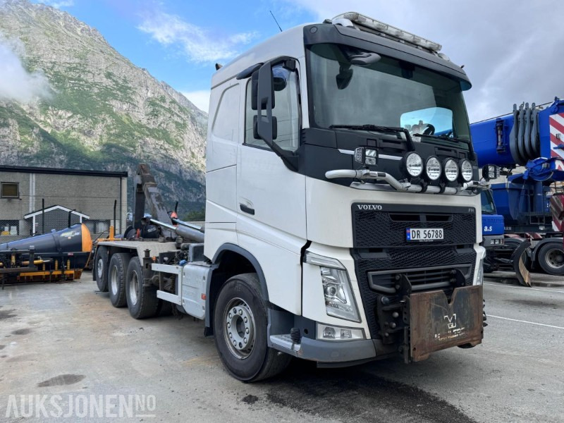 2018 Volvo FH 550 - 8x4 Tridem - Krokløft - Brøyterigget - 10 tonns framaksel - Sideplog - 20 tonns krok med knekk og fjernstyring - Kamion sa hidrauličnom kukom: slika 3 2018 Volvo FH 550 - 8x4 Tridem - Krokløft - Brøyterigget - 10 tonns framaksel - Sideplog - 20 tonns krok med knekk og fjernstyring - Kamion sa hidrauličnom kukom: slika 3